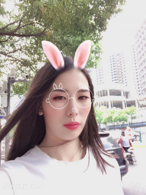新区宝龙性价比小妹